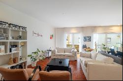 Flat, 5 bedrooms, for Sale