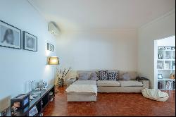 Flat, 5 bedrooms, for Sale