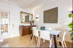 Flat, 3 bedrooms, for Sale