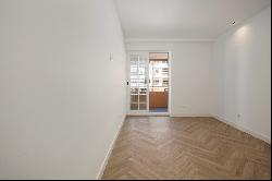 Flat, 2 bedrooms, for Rent