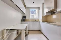 Avenue Marceau - fully renovated apartment