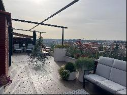 Luxury Penthouse with Terrace and Panoramic Views