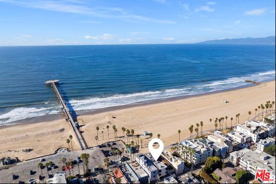 Short Term Lease Available Now! Come and relax at the world-famous Venice Beach where you'