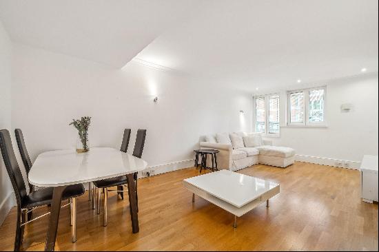 A modern two bedroom flat available in Chelsea