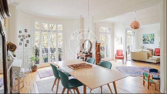 Apartment for sale in Paris, France