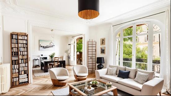 Apartment for sale in Paris, FR