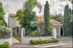 European Style Villa on the Golf Course