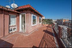 Elegant penthouse in Rome's Historic Center with terrace