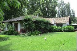 Chilean-Style House in Fundo Rengo