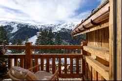 Chalet Crystal - New 900 sqm ski in/ski out chalet on Meribel Route des chalets