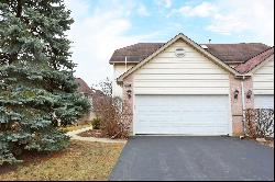 2015 Thornwood Circle, St. Charles IL 60174