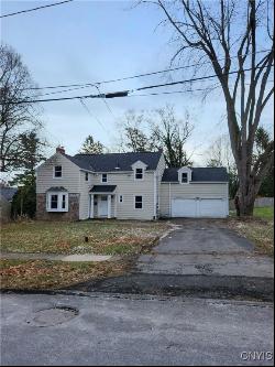 190 Canterbury Road, Dewitt NY 13214