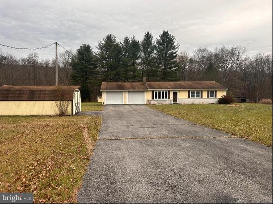 20360 Amberson Road, Spring Run PA 17262