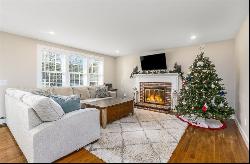 42 Four Seasons Dr, Yarmouth MA 02664