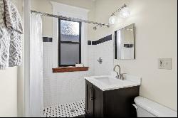 1209 E 53RD Street #3, Chicago IL 60615