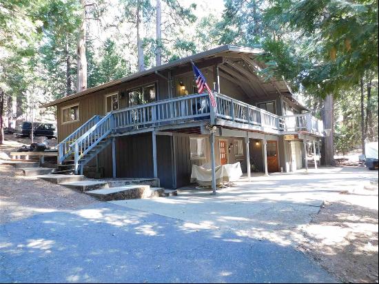 24211 Martingale Ln, Sonora CA 95370