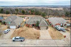 301 Club House Drive, Shawnee OK 74801