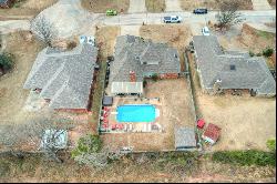 301 Club House Drive, Shawnee OK 74801