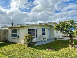 2812 SE Hibiscus Street, Stuart FL 34997