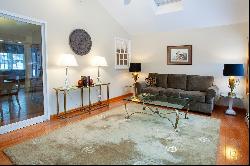 44 Alder Road, Simsbury CT 06070