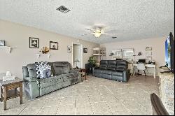 1015 Pheasant Run A Drive #A, Fort Pierce FL 34982