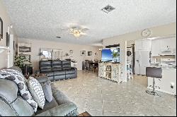 1015 Pheasant Run A Drive #A, Fort Pierce FL 34982