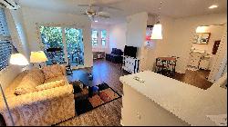 909 SW Jacqueline Avenue #Apt B, Port Saint Lucie FL 34953