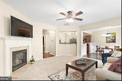 1916 Lake Heights Circle NW Unit 16, Kennesaw GA 30152