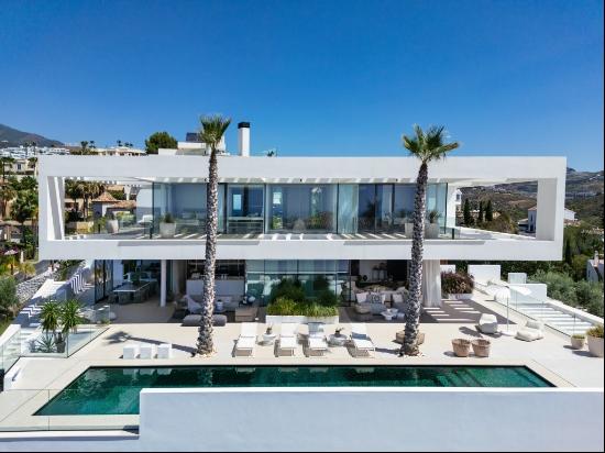 Recently completed south-facing villa with panoramic views in La, Benahavis 29679