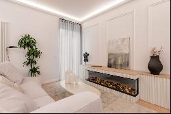 SUPERB 3 BEDROOM, 3 BATHROOM EXTERIOR TOP FLOOR EXTERIOR PROPERT, Madrid 28001