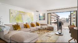 Reformed apartment with parking and storeroom for sale in Palma,, Palma de Mallorca 07013