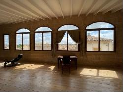 Charming palace house with courtyard and carport for sale in Por, Porreres 07260