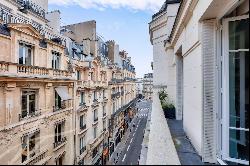 Superb renovated apartment a stone's throw from Place Vendôme