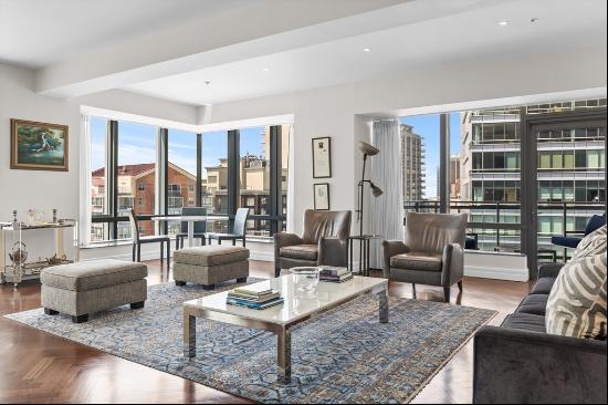 SELLER OFFERING ONE YEAR OF FREE CONDO FEE. Rare opportunity located in Boston's most cove