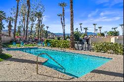 Well-Located Upgraded Condo In Palm Desert