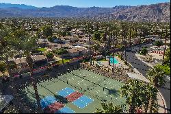 Well-Located Upgraded Condo In Palm Desert