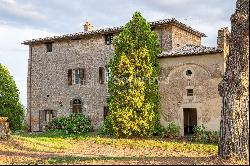 Historic farmhouses in the Italian Countryside near Orvieto