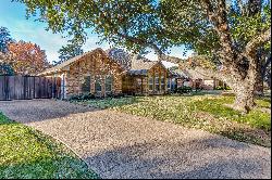 6717 Cool Meadow Drive, Fort Worth, TX 76132