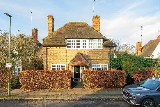 A 4 bedroom detached house located on a quiet street in the Hampstead Garden Suburb.