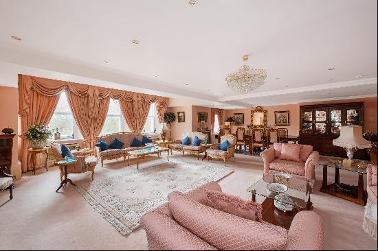 4 bedroom apartment for sale in W2.