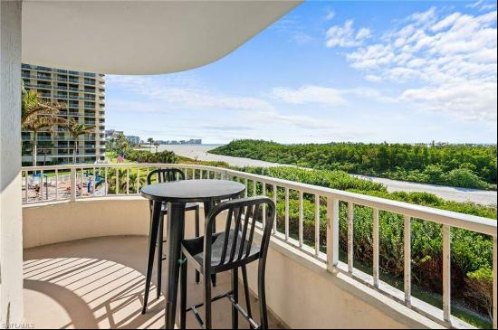 440 Seaview Ct, #311, Marco Island, FL, 34145, USA