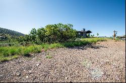 Large 1.37 Homesite in the Summit Hook Neighborhood of Red Ledges