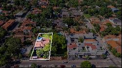 Large land with house to remodel in the Mcal.Estigarribia neighborhood