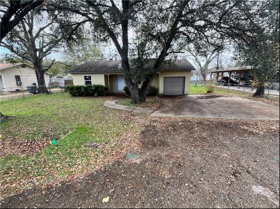 2107 Woodville Road, Bryan TX 77803