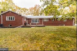 18 Tindall Road, Robbinsville NJ 08691