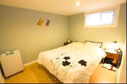 192 Maxome Avenue Unit B, Toronto C14 ON M2M3L2