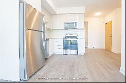 202 Burnhamthorpe Road E Unit 1305, Mississauga ON L5A4L4