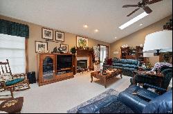 828 Bur Oak E Court, Lafayette IN 47909