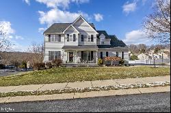 17 Stonewood Drive, York PA 17407