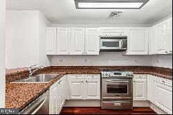 1500 Chestnut Street Unit 8E, Philadelphia PA 19102